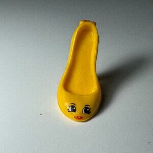 Shopkins Figurine Beverley Heels Orange Heel Shoes Season Three #3-043 Classy